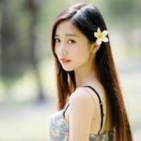 Khách hàng Linh Trần sử dụng gen nịt bụng latex