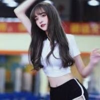 Khách hàng Thảo Vy sử dụng đai nịt bụng Latex